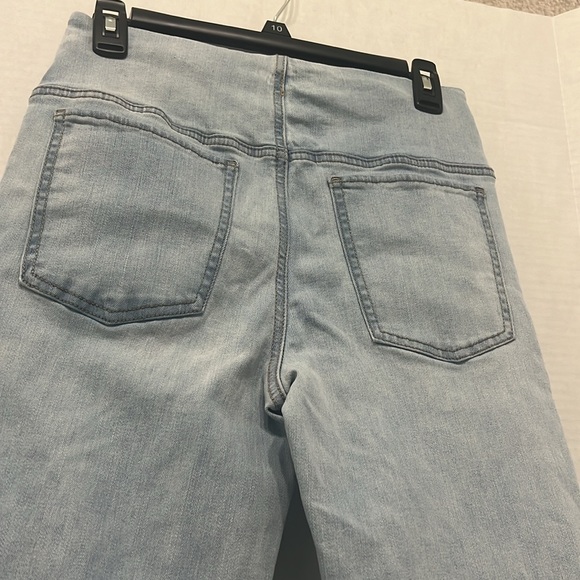SO Goods For Life Women's Light Wash High Rise Flare Leg Denim Jeans Size 5/27W - Picture 6 of 7